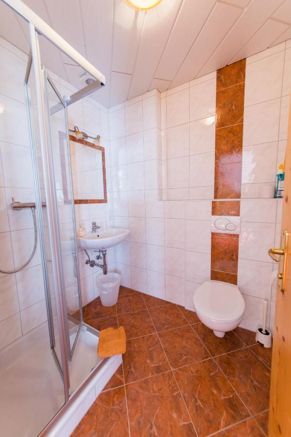 Gaestehaus Maria - Privatzimmer นาซเซอฮัท ภายนอก รูปภาพ